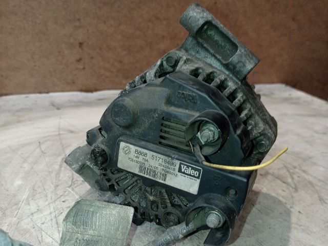 bontott FIAT PUNTO II Generátor