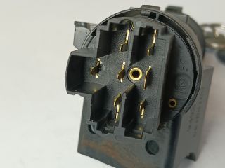 bontott FIAT PUNTO II Gyújtáskapcsoló Házzal