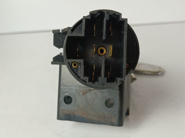 bontott FIAT PUNTO II Gyújtáskapcsoló Házzal