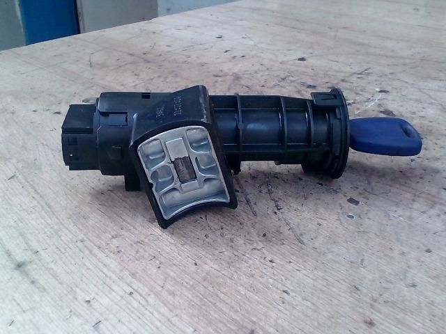 bontott FIAT PUNTO II Gyújtáskapcsoló