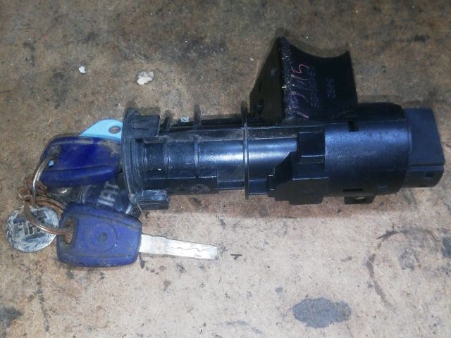 bontott FIAT PUNTO II Gyújtáskapcsoló