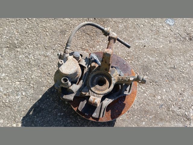 bontott FIAT PUNTO II Jobb első Csonkállvány Kerékaggyal