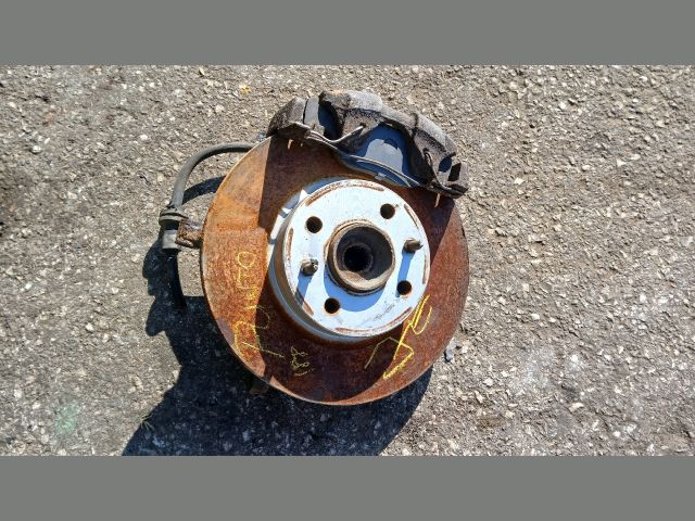 bontott FIAT PUNTO II Jobb első Csonkállvány Kerékaggyal