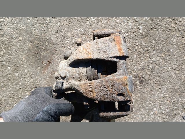 bontott FIAT PUNTO II Jobb első Csonkállvány Kerékaggyal