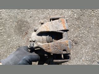 bontott FIAT PUNTO II Jobb első Csonkállvány Kerékaggyal