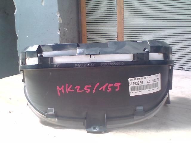 bontott FIAT PUNTO II Kilométeróra