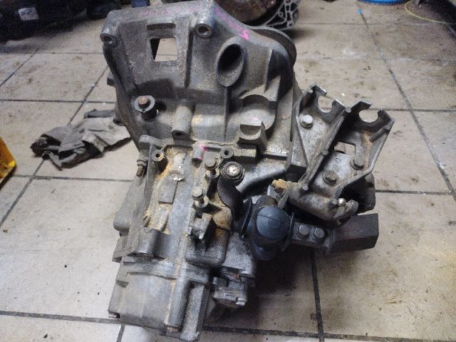 bontott FIAT PUNTO II Váltó (Mechanikus)