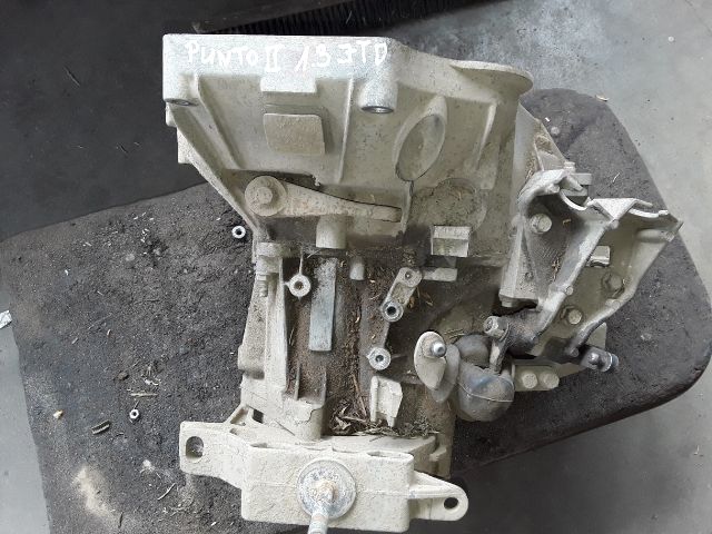 bontott FIAT PUNTO II Váltó (Mechanikus)