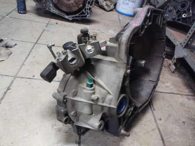 bontott FIAT PUNTO II Váltó (Mechanikus)