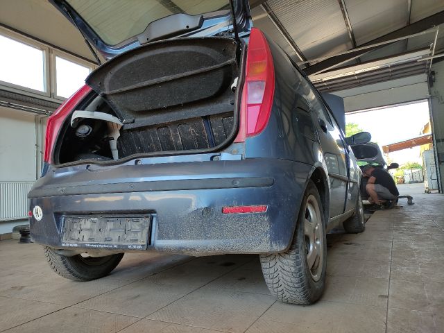 bontott FIAT PUNTO II Homlokfal (Üres lemez)