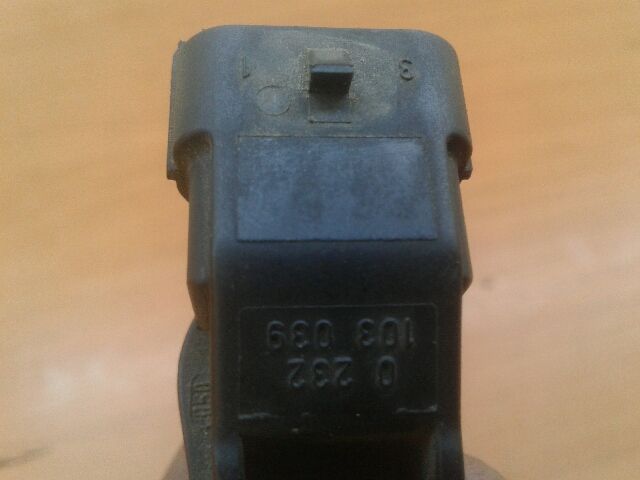 bontott FIAT PUNTO II Vezérműtengely Fordulatszám Jeladó