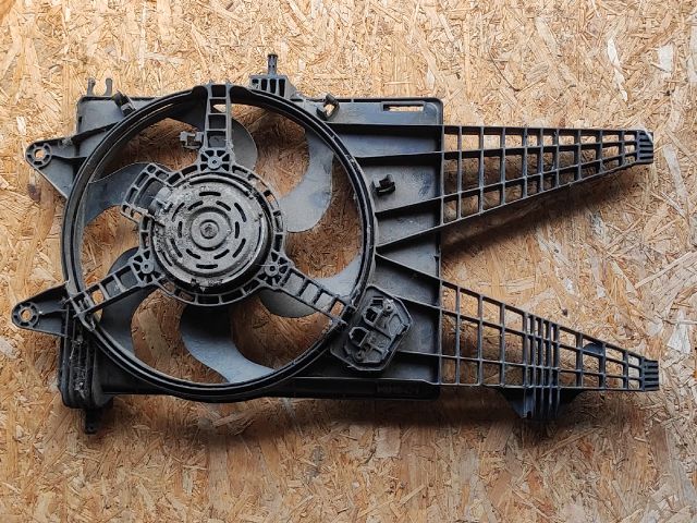 bontott FIAT PUNTO II Hűtő Ventilátor(ok), Radiátor(ok) Szett