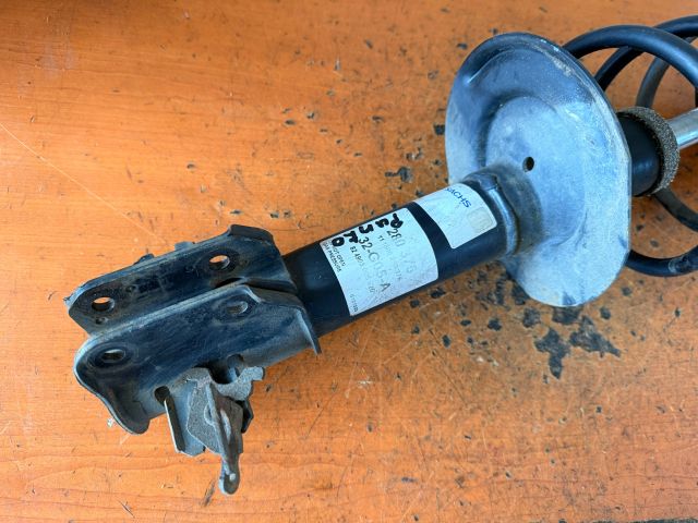 bontott FIAT PUNTO II Jobb első Gólyaláb (Lengécsillapító, Rugó)