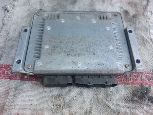 bontott FIAT PUNTO II Motorvezérlő