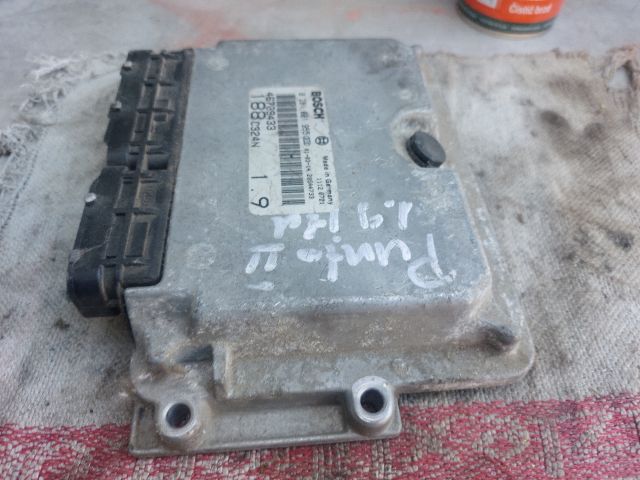 bontott FIAT PUNTO II Motorvezérlő