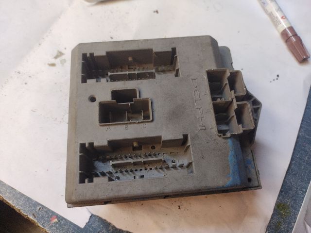 bontott FIAT PUNTO II Biztosítéktábla Motortér