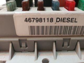 bontott FIAT PUNTO II Biztosítéktábla Motortér