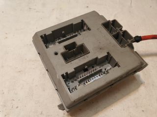 bontott FIAT PUNTO II Biztosítéktábla Motortér