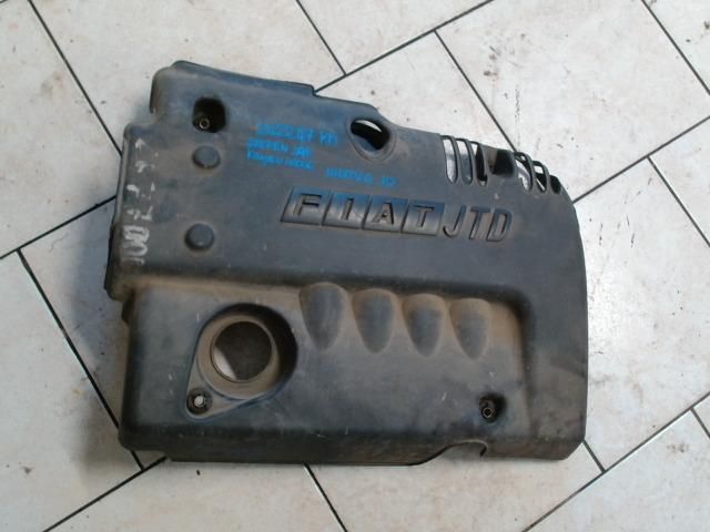 bontott FIAT PUNTO II Felső Motorburkolat
