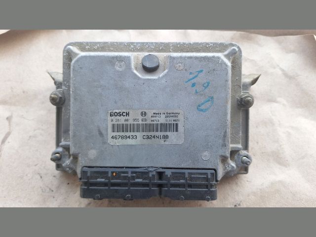 bontott FIAT PUNTO II Motorvezérlő