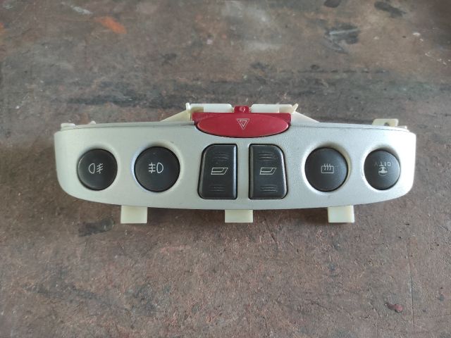 bontott FIAT PUNTO II Ablakemelő Kapcsoló Négyes / Kettes