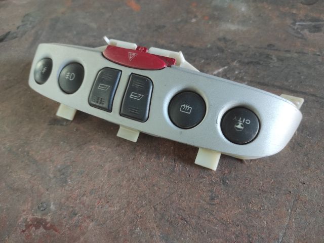 bontott FIAT PUNTO II Ablakemelő Kapcsoló Négyes / Kettes