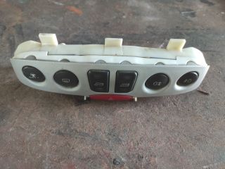 bontott FIAT PUNTO II Ablakemelő Kapcsoló Négyes / Kettes