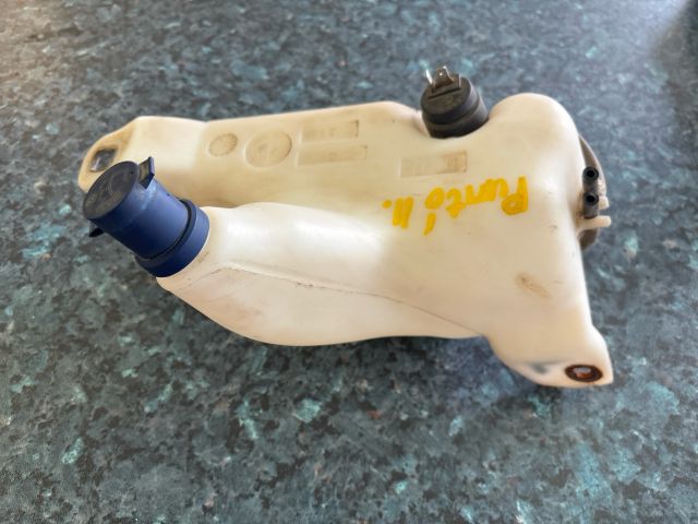 bontott FIAT PUNTO II Ablakmosó Tartály