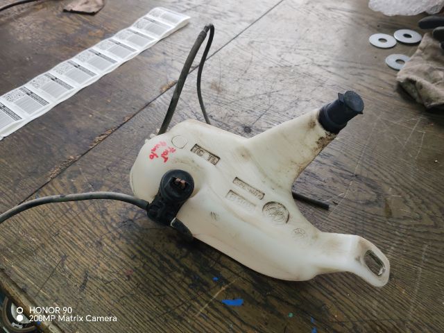 bontott FIAT PUNTO II Ablakmosó Tartály