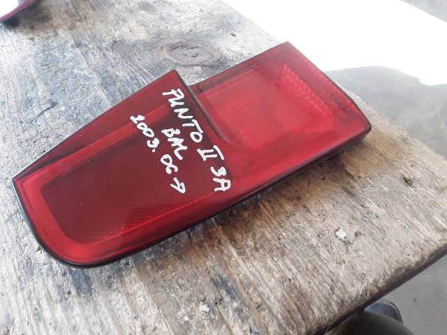 bontott FIAT PUNTO II Bal Belső Hátsó Lámpa