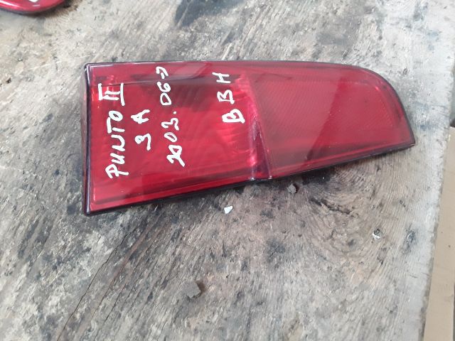 bontott FIAT PUNTO II Bal Belső Hátsó Lámpa