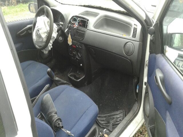 bontott FIAT PUNTO II Bal első Ablak