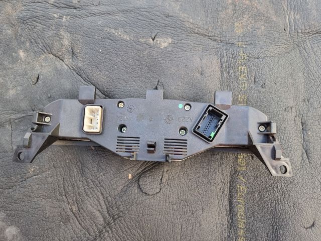 bontott FIAT PUNTO II Bal első Ablakemelő Kapcsoló