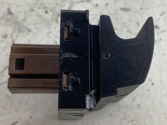 bontott FIAT PUNTO II Bal első Ablakemelő Kapcsoló