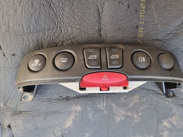 bontott FIAT PUNTO II Bal első Ablakemelő Kapcsoló