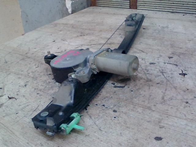 bontott FIAT PUNTO II Bal első Ablakemelő Szerkezet (Elektromos)