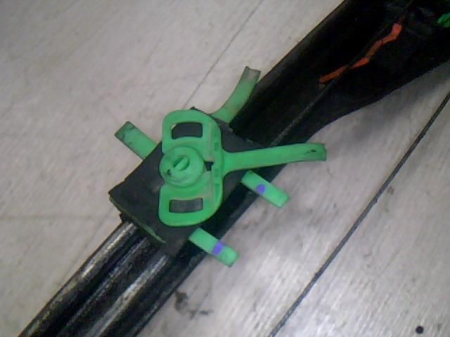 bontott FIAT PUNTO II Bal első Ablakemelő Szerkezet (Elektromos)