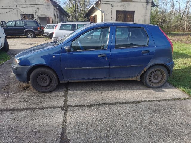 bontott FIAT PUNTO II Bal első Ajtó (Részeivel)