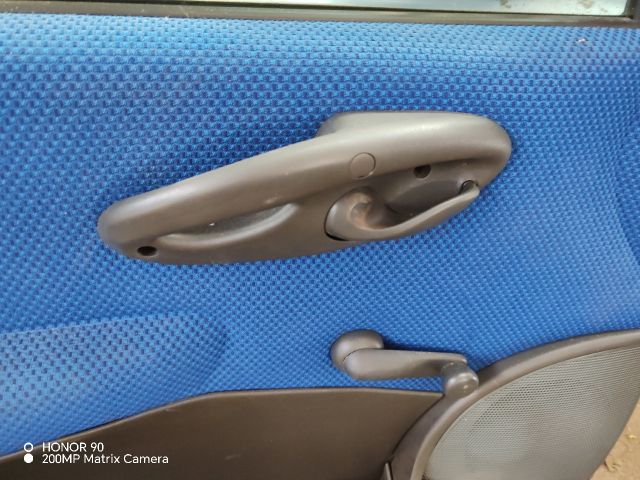 bontott FIAT PUNTO II Bal első Ajtó (Részeivel)