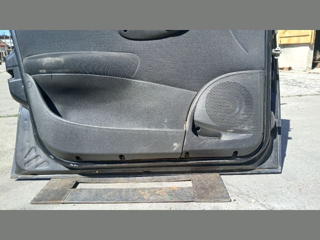 bontott FIAT PUNTO II Bal első Ajtó (Részeivel)