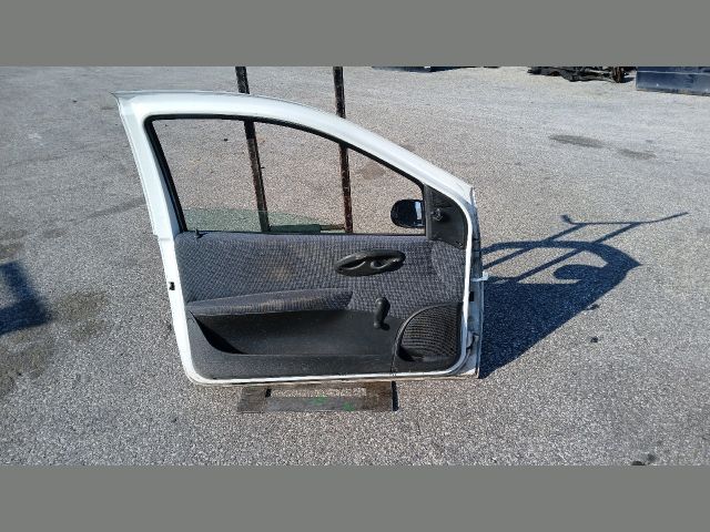 bontott FIAT PUNTO II Bal első Ajtó (Részeivel)