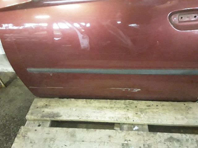 bontott FIAT PUNTO II Bal első Ajtó (Részeivel)