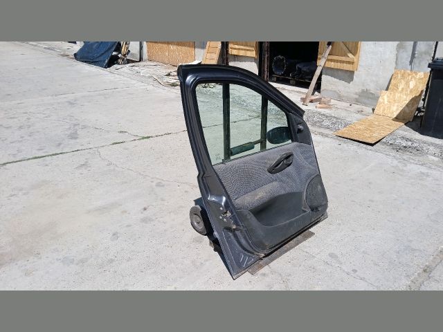 bontott FIAT PUNTO II Bal első Ajtó (Részeivel)