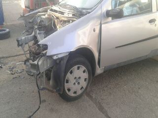 bontott FIAT PUNTO II Bal első Ajtó (Részeivel)