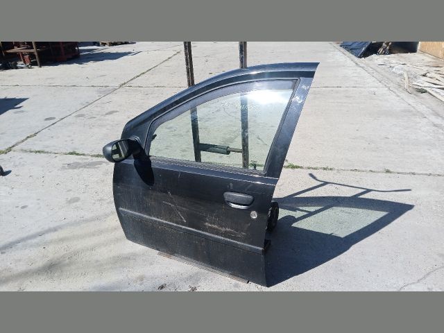 bontott FIAT PUNTO II Bal első Ajtó (Részeivel)