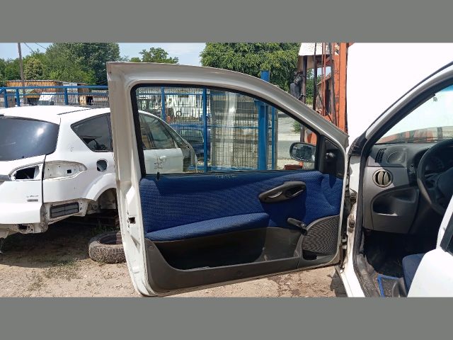 bontott FIAT PUNTO II Bal első Ajtó (Üres lemez)