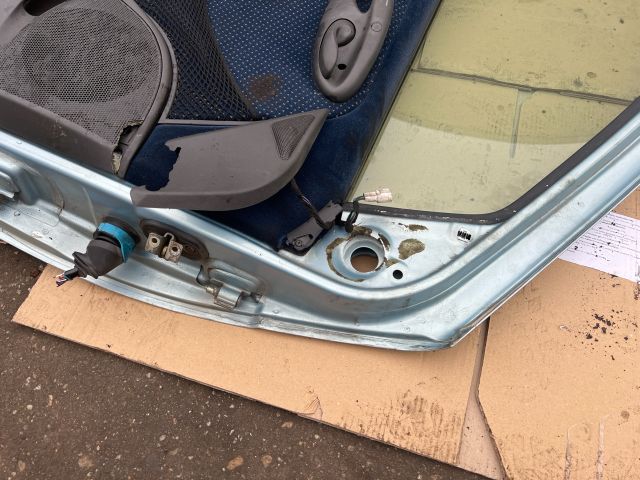 bontott FIAT PUNTO II Bal első Ajtó (Üres lemez)