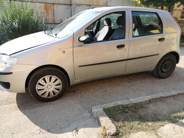 bontott FIAT PUNTO II Bal első Ajtó (Üres lemez)