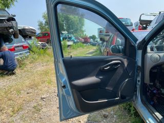 bontott FIAT PUNTO II Bal első Ajtó (Üres lemez)