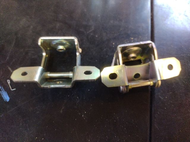 bontott FIAT PUNTO II Bal első Ajtóhatároló